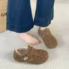 Zapatos de lana estilo Birkenstock para otoño e invierno para mujer, con diseño profundo en la puntera, calidez, moda y versatilidad. Nuevos zapatos de algodón 2026 con forro de felpa añadido para mayor comodidad y estilo