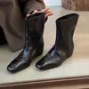 Elegantes botas de montar cuadradas de estilo coreano 2026, modernas y a la moda, adelgazantes, de pierna ancha simples para mujer, botas de media pantorrilla que aumentan la altura