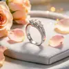 Anillo de Plata de Ley s925 Nuevo de Tong Lin Moda Europea y Americana Forma de Dan Diamante de Simulación de Quilate Anillo de Circonita Diseño de Nicho Femenino