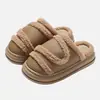 Nuevas pantuflas de algodón estilo Birkenstock para mujer, pantuflas de invierno para interior, antideslizantes, cálidas, con ribete de felpa, suelas gruesas y adecuadas tanto para interiores como para exteriores; al por mayor disponible para hombres