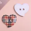 Botões Exclusivos com Estampa de Grades Coloridas, Patches de Coração em Resina para Roupas, Calças, Decoração de Chapéus, Sapatos, Acessórios de Flores