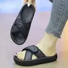 Sandalias Nuevas de Comercio Exterior Primavera y Verano 2026 con Suelas Suaves y Correas de Velcro para Mujer, Chanclas de Verano Versátiles y Ligeras para Uso en Exteriores, Transfronterizo