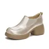 Zapatos Pequeños de Cuero Versátiles de Suela Gruesa para Mujer 2026 Otoño Nuevos Mocasines de Estilo Británico Retro Slip-ons Zapatos de Una Sola Pieza que Aumentan la Altura