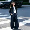 Conjunto jeans para meninas, nova coleção primavera/outono 2026, jaqueta da moda estilo coreano e calça de perna larga, conjunto de duas peças para meninas do ensino fundamental