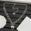 Réplica Chanel Modelo Novo 2025 com Logo, Colar Duplo C em Formato de Coração Resistente para Mulheres, Colar de Luxo de Alta Qualidade no Atacado
