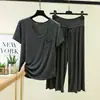 Pijama de modal para talla grande, camiseta holgada y ligera adecuada para usar fuera, ropa para casa, conjunto de dos piezas con pantalones capri de cintura alta con volantes