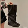 Versión de Cuero Suave~Estilo Retro Botas Negras de Punta Puntiaguda con Volantes Hasta la Rodilla para Mujer Otoño Invierno Botas de Caballero Plegadas Versátiles Botas Largas por Encima de la Rodilla