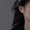 Pendientes de clip de rosa para mujer, ligeros, de lujo, sin agujeros, diseño de verano, estilo nicho, con diseño distintivo de rosa, a la moda.