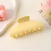 Presilha de Cabelo Retrô Cor Sólida Brilhante Pinça Tubarão Parte de Trás da Cabeça Coque Garra de Cabelo Atacado Acessórios de Cabelo Acrílicos Acessórios de Cabelo Semicirculares