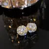 Brincos de Orelha Brilhantes de Diamante com Camada Dupla de Luxo Leve, Presilhas de Orelha Indolores de Nicho de Alta Qualidade, Design Empilhável Exquisito, Brincos Versáteis