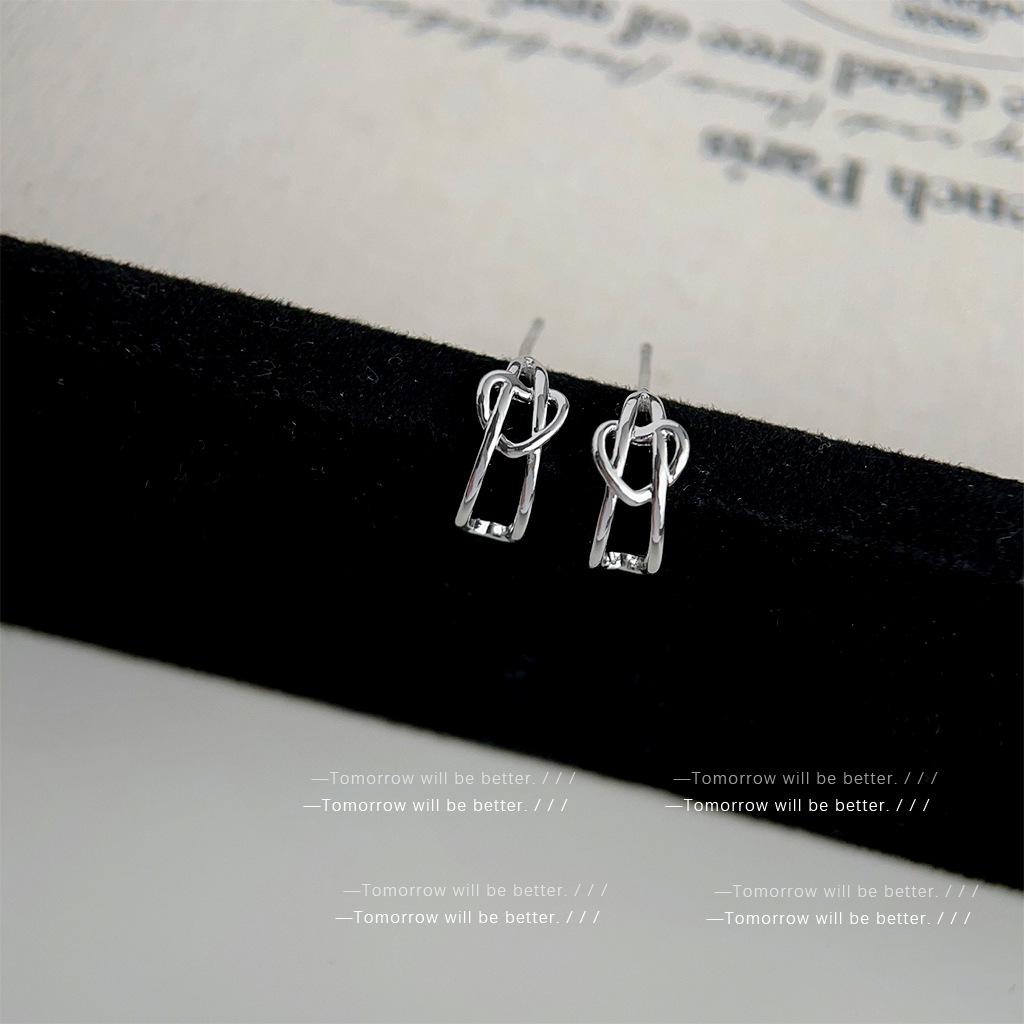 耳语6_0000s_0032_组 1 拷贝 32.jpg