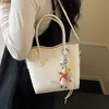 Bolso de Mano de Alta Gama para Mujer, Nueva Moda de Primavera 2026, Bolso Cubo Exquisito de Lujo Ligero de Nicho para Hombro Cruzado