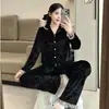 Conjunto de Pijama de Terciopelo Nuevo Estilo Otoño e Invierno para Mujer, Manga Larga, Encaje Estampado de Leopardo, Terciopelo Dorado con Diamantes, Conjunto de Ropa para el Hogar Estilo Pura Pasión