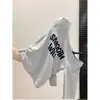 Blusa feminina de um ombro só, estilo coreano para primavera e outono, justa, franzida, com estampa de letras, camiseta de manga comprida que afina a silhueta