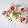 Arco de pared de flores artificiales de seda hechos a mano para decoración de bodas con cabeza de rosa de simulación, disponible en tamaño pequeño de París.