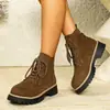 Botas Curtas de Camurça com Bico Redondo Amazon Inverno 2025 Novas com Cadarço Estilo Britânico Tamanho Grande Botas de Solado Grosso para Mulheres em Estoque