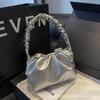 Bolsa Nuvem Plissada Estilo 2026 com Alça de Ombro de Cordão, Bolsa de Ombro/Transversal/Mão em Couro Macio Vintage para Mulheres