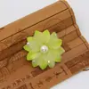 0383 Venta Directa de Fábrica Estilo Coreano Ropa Unisex Tela Broche Accesorios Adornos para la Cabeza Sombrero Flor con Cuentas Tridimensionales y Pedrería