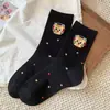 Calcetines de felpa estilo coreano para mujer en otoño e invierno, cálidos calcetines flockeados de animales de dibujos animados para mujer, calcetines dulces y lindos de oso sin costuras de media pantorrilla