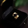 Anillo Retro Artístico de Pluma Francesa Joyería Fina para Mujer Anillo de Agata con Personalidad y Temperamento