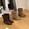 Botas de camurça estilo cowboy western com tachas para outono e inverno para mulheres, moda de rua moderna e estilosa, novas botas de cano alto de perna larga