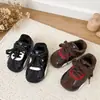 Zapatos para Niños Zapatos de Entrenamiento Alemanes para Niños Zapatos Deportivos con Estampado de Leopardo para Niñas Zapatos de Invierno 2026 para Niños con Forro de Terciopelo Zapatos Retro Forrest Gump
