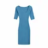 Vestido SY2046-26 Otoño chic de manga corta con escote cuadrado bajo, silueta ajustada y falda corta, diseñado para llevar en capas