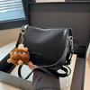 Bolso de mano esmerilado de moda vintage para mujer 2024 otoño nuevo simple casual bolso cuadrado pequeño bolso de hombro de alta gama