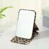 Espejo de Maquillaje Portátil Plegable Mini de Viaje Espejo para Retoques Espejo Plegable para Dormitorio de Estudiantes Espejo Mini de Mano