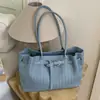 Bolsa de mano informal transfronteriza de gran capacidad, modelo nuevo 2026 para mujer, bolso de mano moderno para el trabajo y el día a día