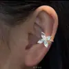 Cuffs Florales de Diseñador Únicos para Mujer, No Requieren Perforación, Lujo Ligero, Sensación de Alta Gama, Pendientes Versátiles, Diseño de Cuatro Flores