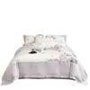 Novo Conjunto Floral Bordado Simples de Algodão de Fibra Longa e Cetim de Quatro Peças Lençol de Cama e Lençol com Elástico de Algodão Puro Comércio Atacadista