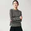 Nueva colección otoño/invierno: Suéter de cuello redondo y manga larga, 35% cachemira, 65% lana, con un diseño de mariposa tridimensional en los puños