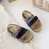 Chinelos Femininos para Uso Externo 2026 Verão Novo Estilo Sandálias de Praia Birkenstock Estilosas para Crianças Menininhas Boêmias