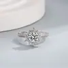 Agite o som rede vermelha ao vivo imitação Mosan diamante oito corações oito flechas anel feminino 1 quilate clássico seis garras aliança de casamento anel de diamante fabricantes