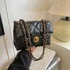 Bolso de hombro vintage plisado para mujer, novedad de invierno 2024, pequeño bolso cruzado estilo Chanel con cadena rómbica.