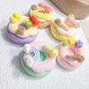Imitación Comiendo Crema Dona Resina Accesorios diy Adorno para la Cabeza Horquilla para el Cabello Funda para Teléfono Móvil Imán para Refrigerador Hebilla para Zapato Material de Belleza