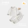 Conjunto de Roupa Íntima para Bebê com Botões nos Ombros, Roupa de Bebê Classe A, Estilo Verão, Sem Costura, Ajustado ao Corpo, Top e Calça Separados, Roupa de Outono, Roupa para Casa