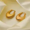 Pendientes Lele Jewelry Geométricos de Croissant de Acero de Titanio Europeos y Americanos Nuevos de Acero Inoxidable Dorado Pendientes de Moda y Elegantes para Mujer
