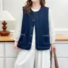 Ropa especial para mujer de talla grande, nuevo estilo de principios de otoño, simple y versátil, chaleco cárdigan exterior de mezclilla con bolsillo bordado 0847