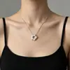 Collar Colgante de Flor Hueca Minimalista de Moda Cadena para Clavícula Estilo Ins Fresco Versátil Tendencia Diseño de Nicho Modelo Nuevo