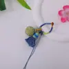 Llavero de Nudo de Diamante Graduado de Hortensia Exquisito Tejido a Mano Colgante Anti-Pérdida para Bolso Adorno de Borla Colorida