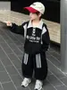 Conjunto Rayado de Primavera y Otoño para Niños, Conjunto Deportivo Elegante de Dos Piezas Estilo Coreano para Niños, Ropa para Bebés para Exportación