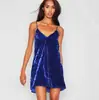 Vestido Curto de Veludo de Alta Qualidade Europeu e Americano com Decote em V e Saia Ultra Curta, Vestido de Cetim Elegante, Sexy e na Moda