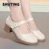 Sapatos de Couro Femininos Outono Novo Salto Grosso Bico Redondo Moda Macios Confortáveis Sapatos de Uma Sola Sapatos de Uma Sola Femininos Primavera e Outono