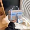 Bolsa Pequeña Cuadrada Personalizada, Bolso de Maquillaje con Textura Casual y Simple, Nuevo Bolso Cruzado de Hombro Elegante de Nicho para Mujer 2026