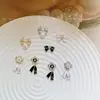 Nuevo LZ Joyería de Circonita para Uñas Super Brillante Flor Pequeña Estilo Chanel Colgante Multicadena Celebridad de Internet Material de Decoración de Uñas Japonés