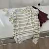 Camiseta Listrada com Gola Redonda e Manga Curta em Lyocell Tencel Retrô para Mulheres, Estilo Fino de Verão, Top Casual Versátil Solto Relaxado