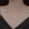 Collar de Copo de Nieve de Diamante de Plata de Ley S925 para Mujer Dulce Diseño de Nicho Pequeño Fresco Cadena para Clavícula de Nicho Venta al por Mayor Regalo