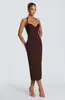 Vestido Nuevo de Encaje con Cuello Halter y Parches de Encaje, Ajustado, de Longitud Media, con Varillas en la Cintura y Falda Bodycon, Primavera/Verano 2026